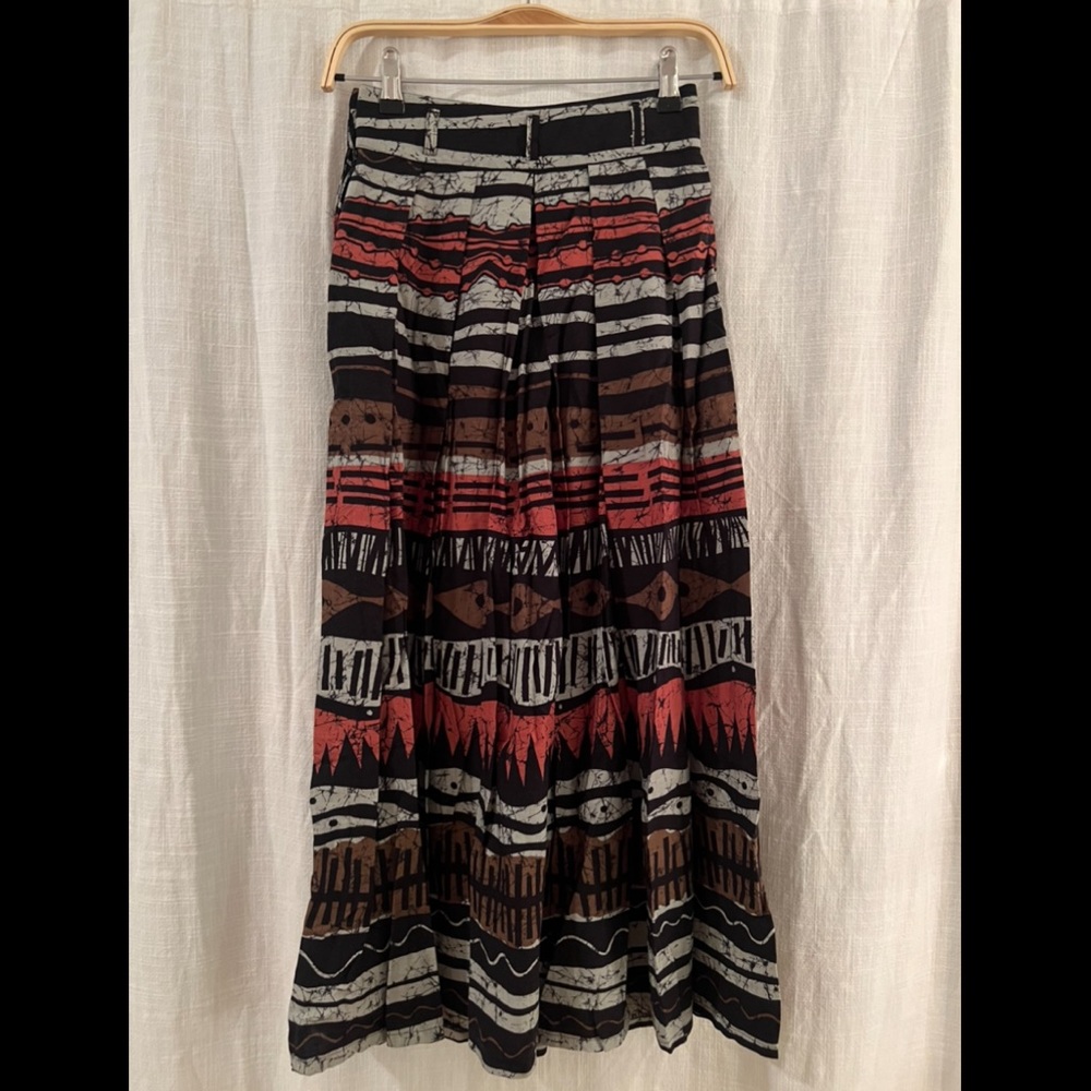 Vintage Maxi Skirt with pockets